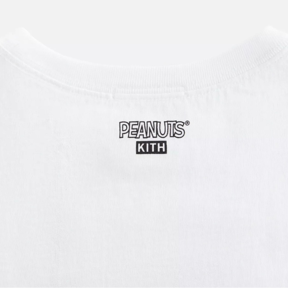 Kith Kids for Peanuts Caroling Tee in White Size Large T-Shirt Kithmas 2023. - Picture 4 of 8